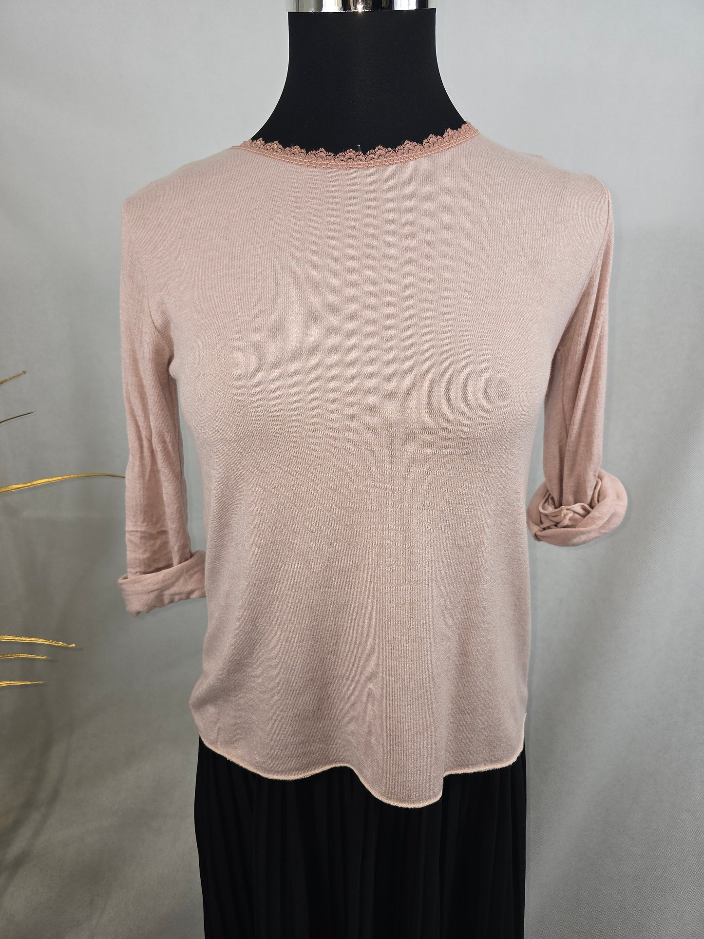 Pull en dentelle, doux et élégant