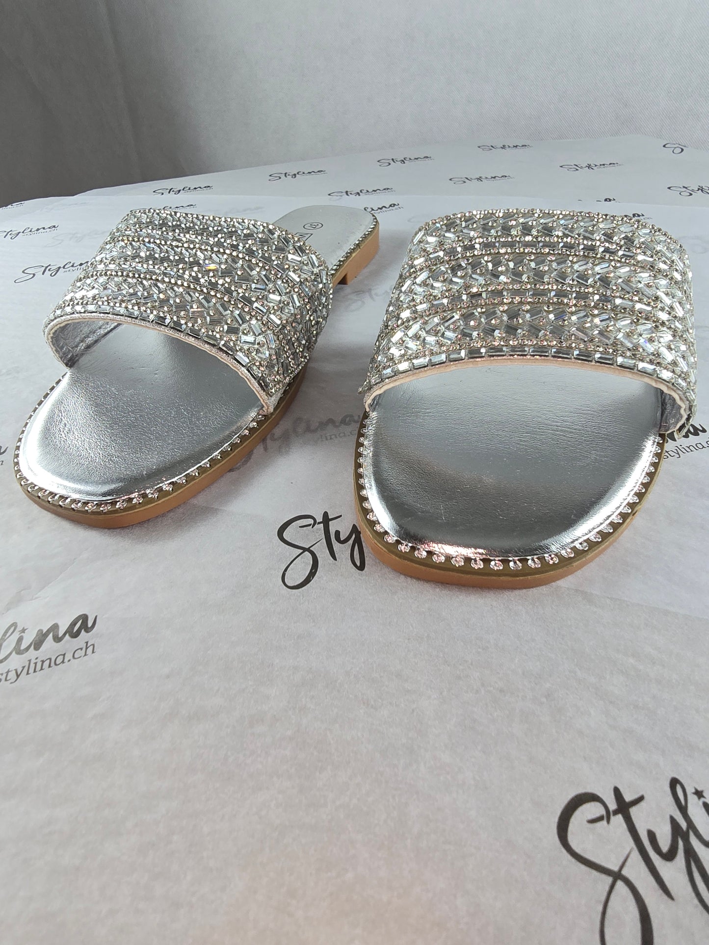 Mules GINA
