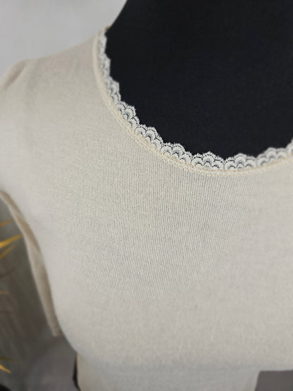 Pull en dentelle, doux et élégant