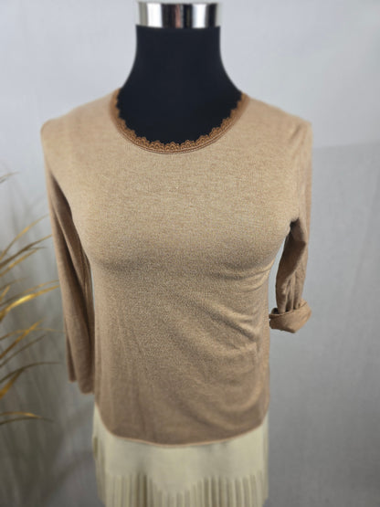 Pull en dentelle, doux et élégant