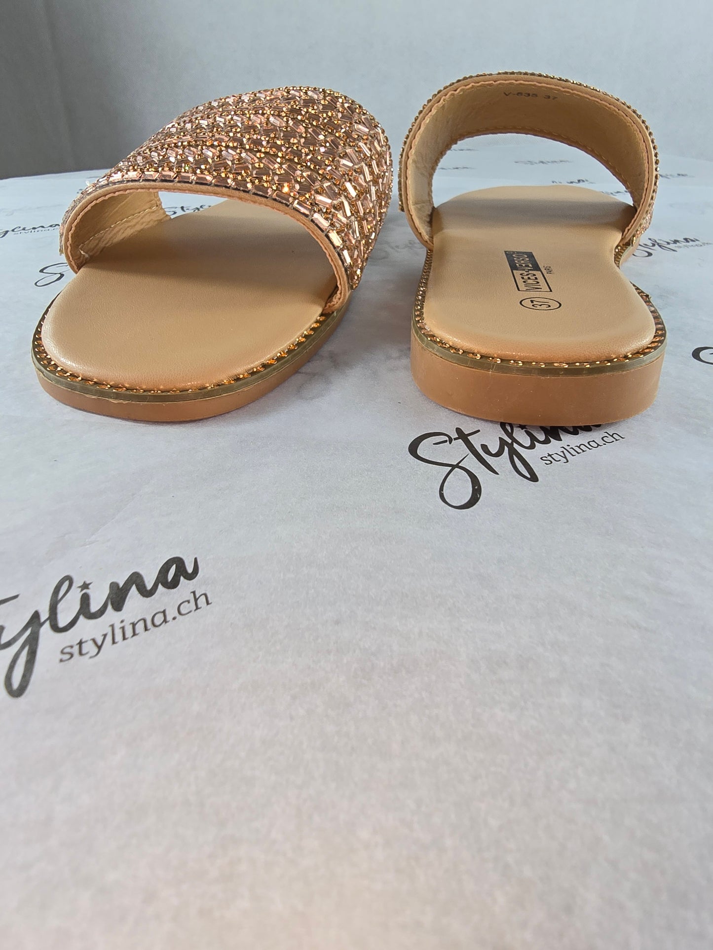 Mules GINA