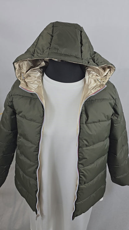 Veste réversible verte et dorée avec capuchon