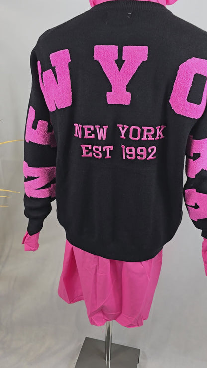 Pull "NEW YORK" noir avec écriture rose