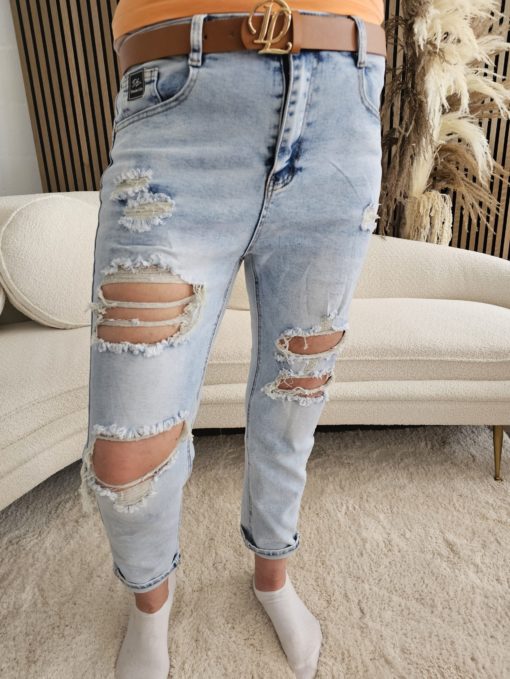 JEANS À TROUS