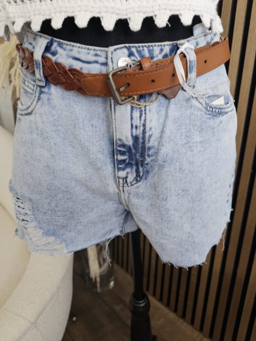 SHORT EN JEANS DÉCHIRÉ