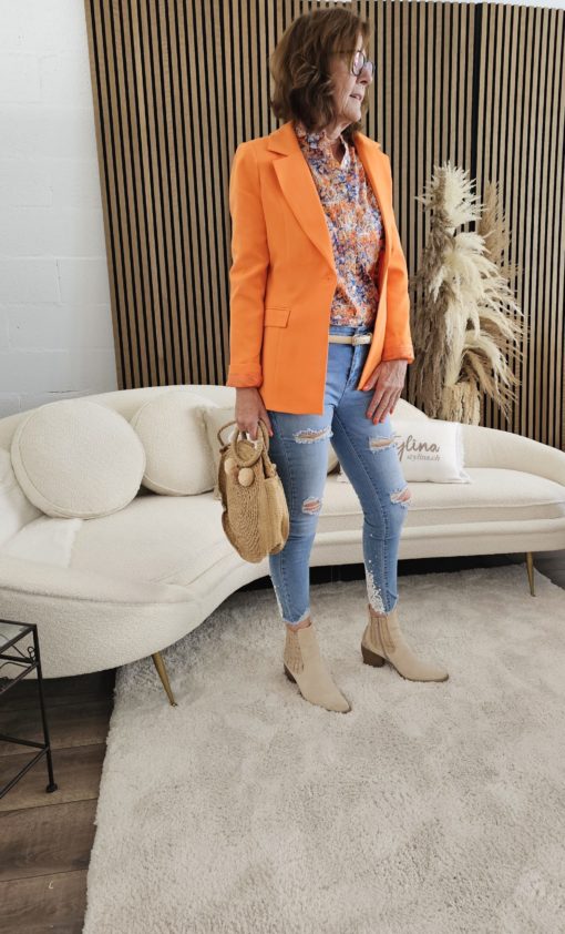 ENSEMBLE ORANGE JEANS + CHEMISE + BLASER